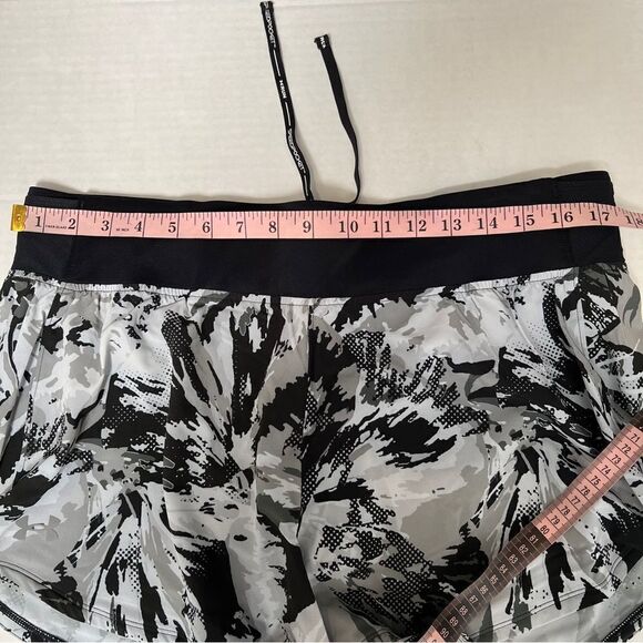 Under Armour UA Speed Pocket Short I XL - Picture 9 of 10